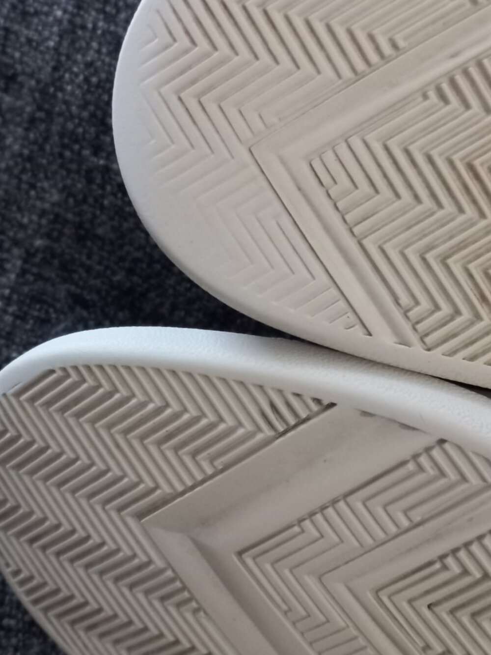 TORY BURCH  9.5M Howell Court Low Top Lace Up Sneaker In Titanium White - Picture 10 of 16